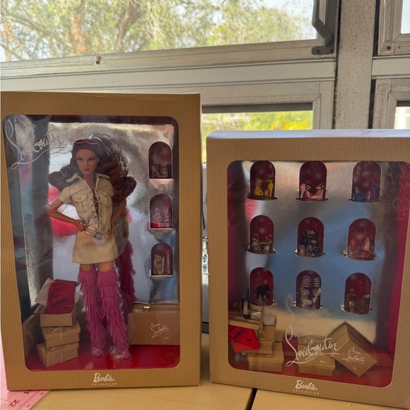 Christian Barbie with additional shoe set - Picture 1 of 3